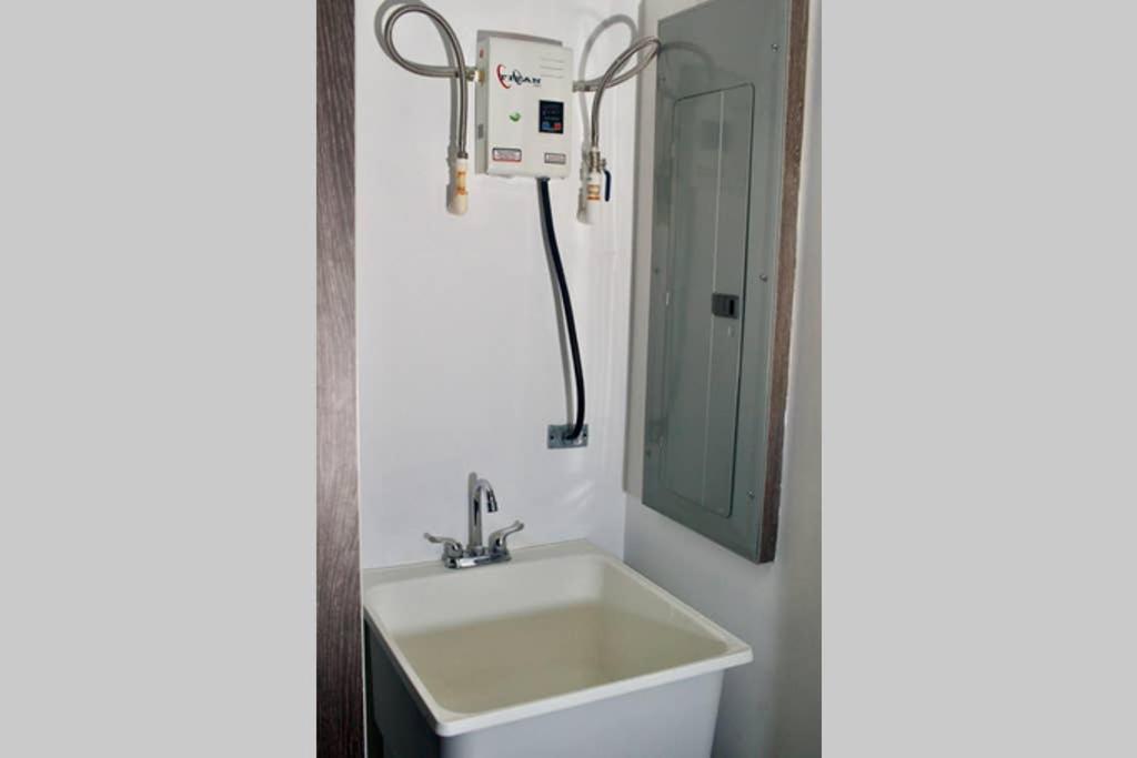 Lujoso Y Acogedor Condominio Ejecutivo/Familiar 圣佩德罗苏拉 外观 照片