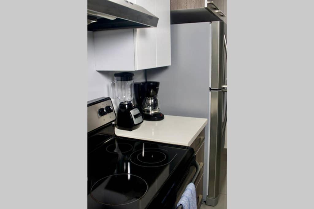 Lujoso Y Acogedor Condominio Ejecutivo/Familiar 圣佩德罗苏拉 外观 照片